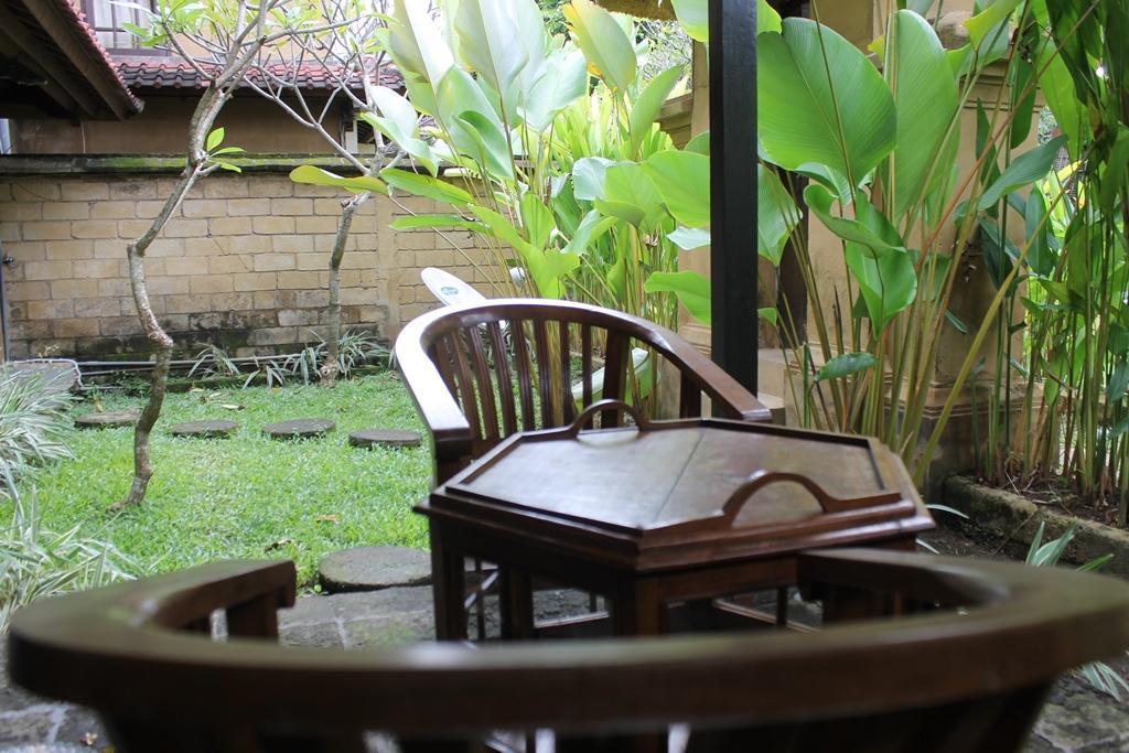 Hotel Puri Kutat Lestari Sanur Exterior foto