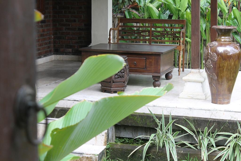 Hotel Puri Kutat Lestari Sanur Exterior foto